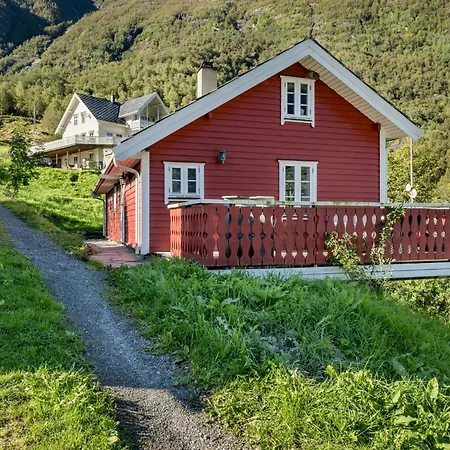 Feriehus Johans Maria Stova By Interhome Arnefjord
